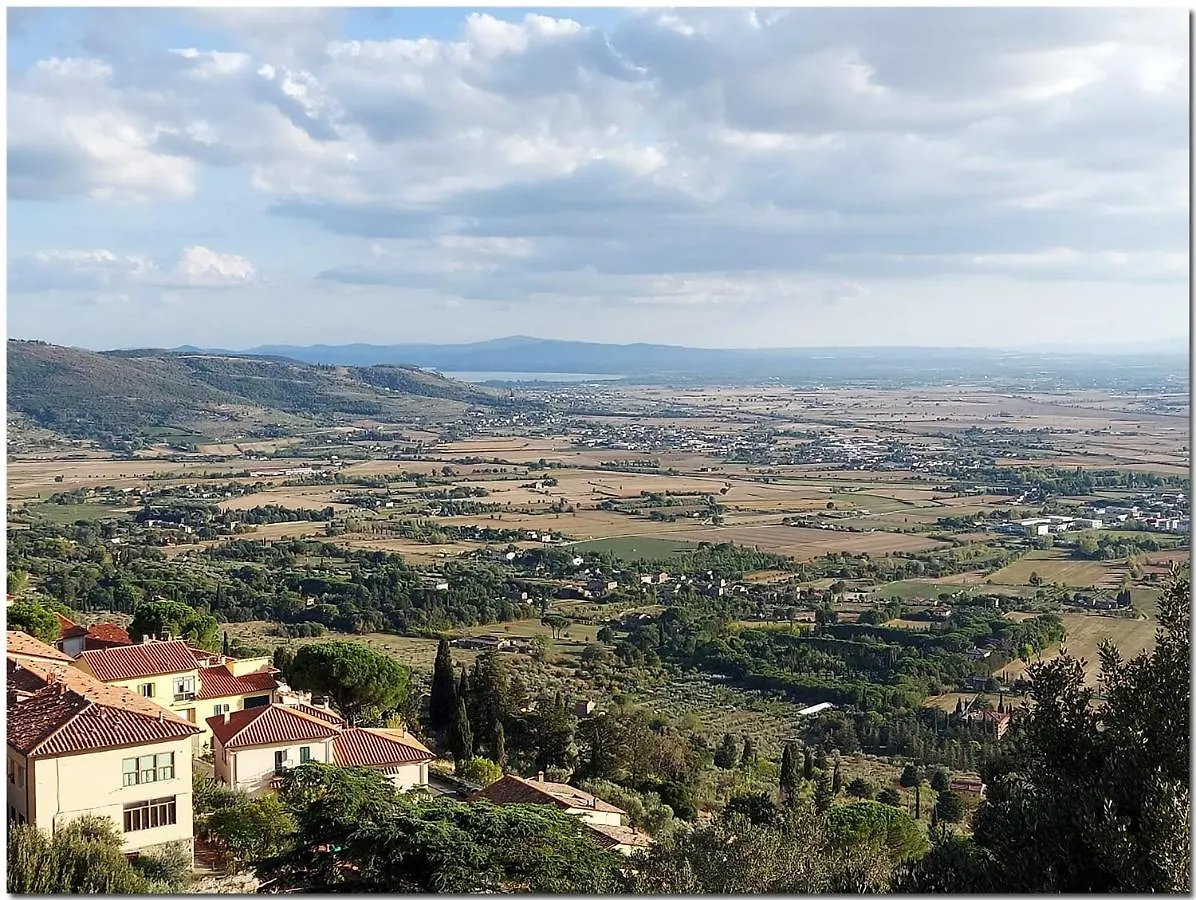 Villa Villino Cortona - Holiday Home With Pool, Wifi And Ac, Based In Tuscany